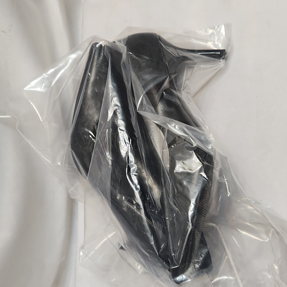 Ralph Lauren Livie Black Leather Pumps (W Size 7.5) - Picture 16 of 16